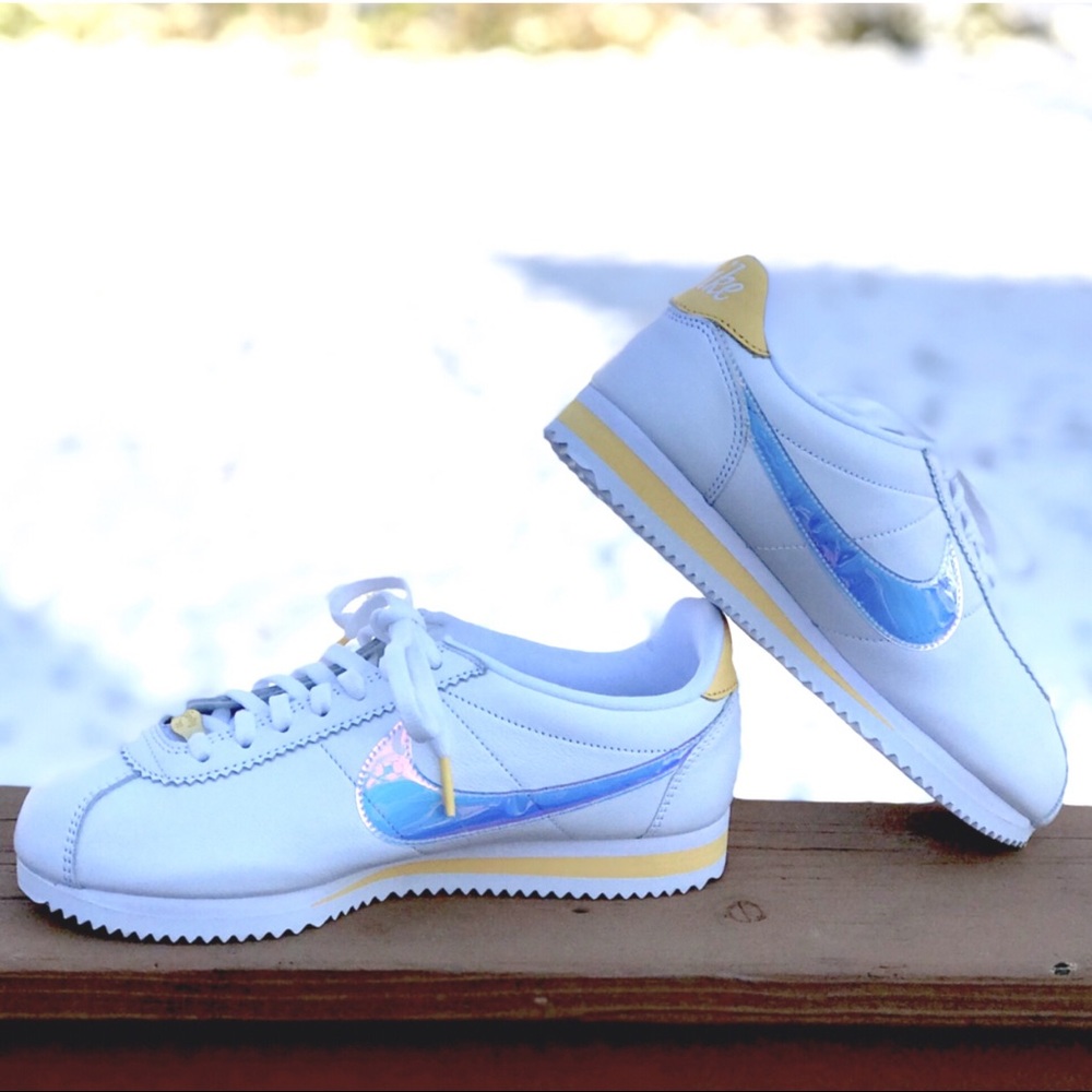 SALE 5⭐️ NWT Nike Cortez Classic White Cl Topaz - Picture 2 of 8